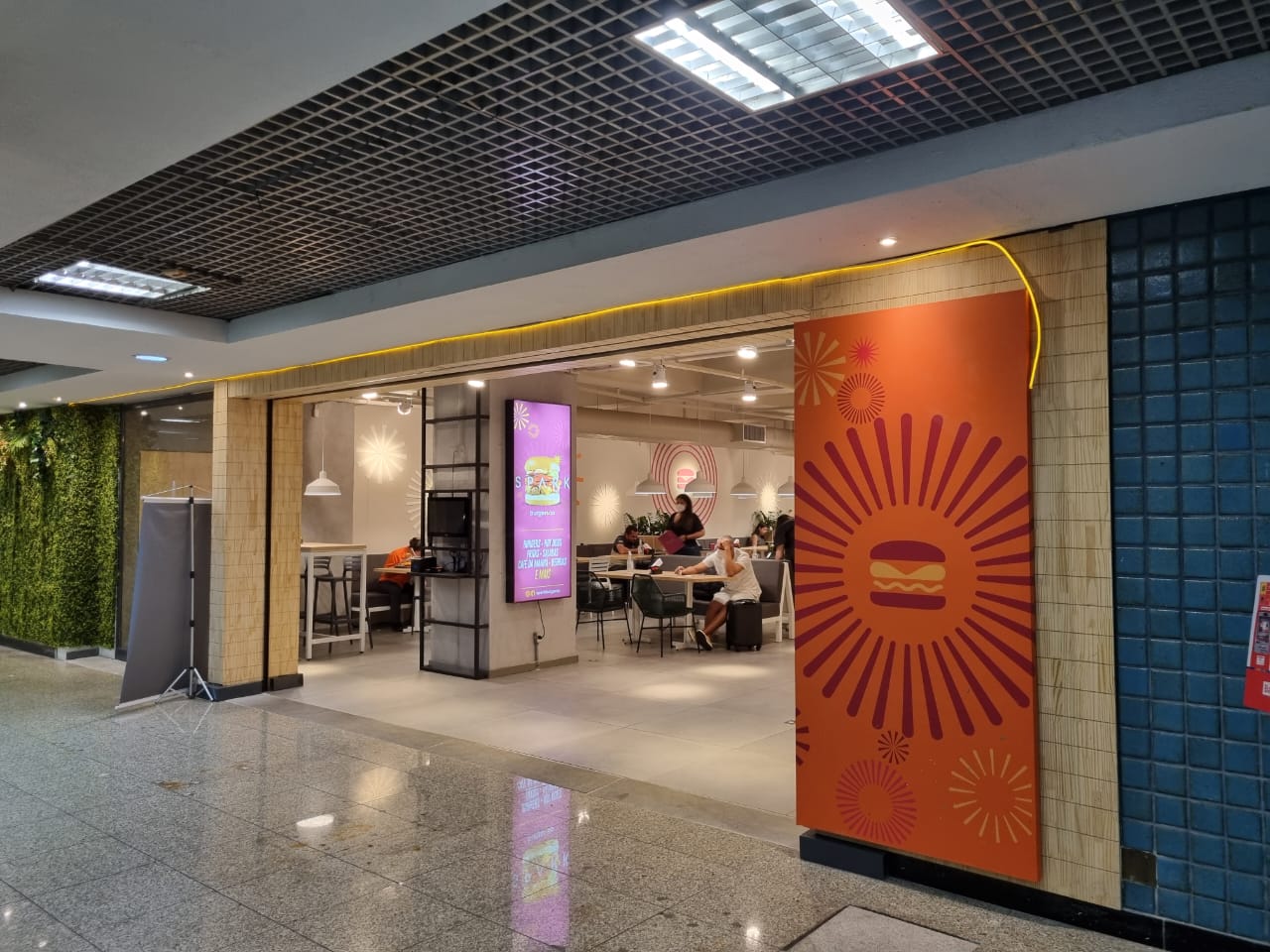 Nova Sensação No Aeroporto de Congonhas aos Amantes de Hambúrguer ...