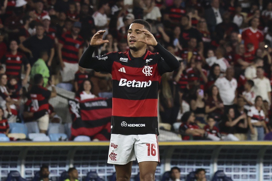 Partida entre Flamengo e Coritiba pelo Campeonato Brasileiro