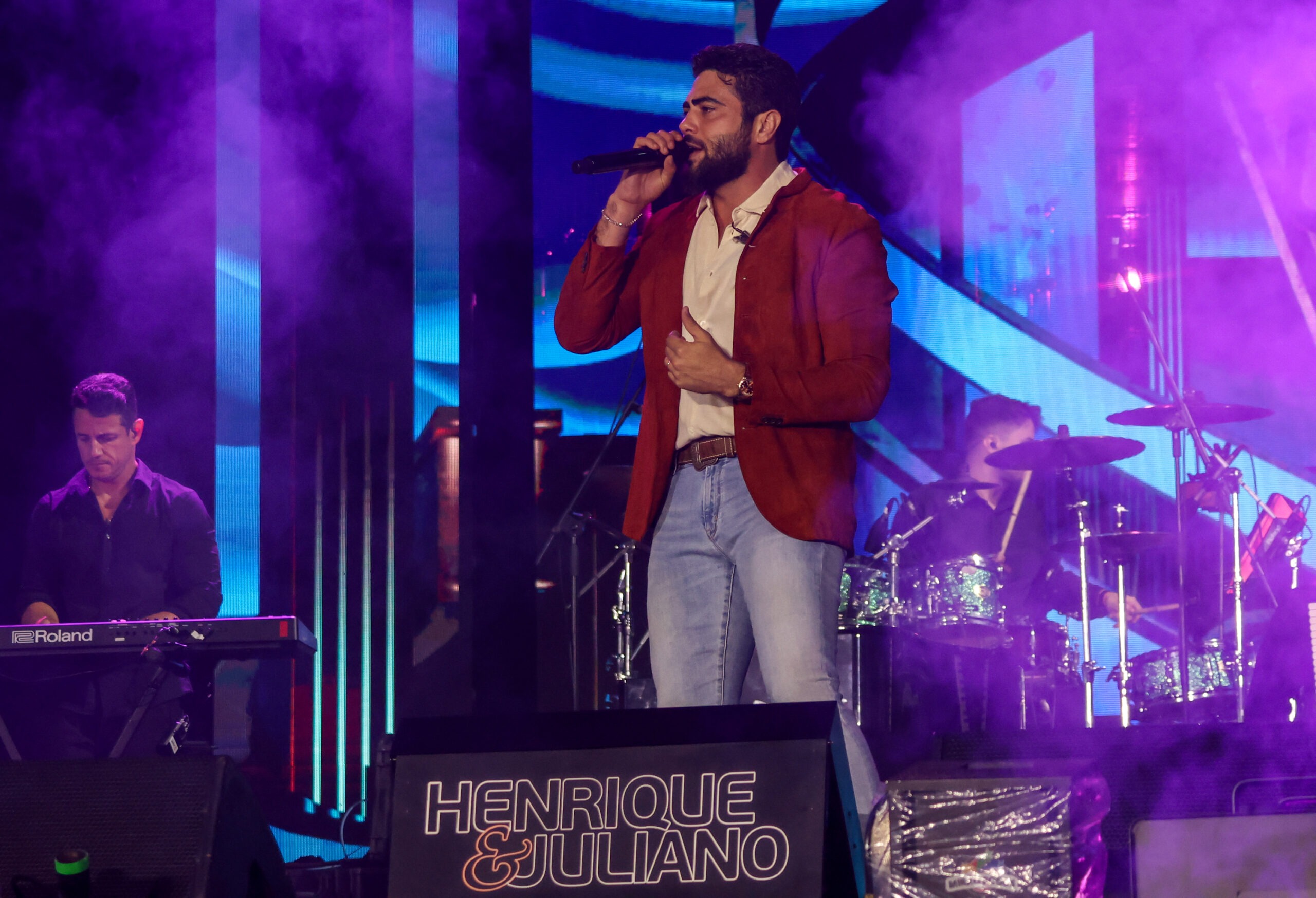 📸 Foto: Leco Viana / TheNews2 | Dupla Henrique e Juliano emociona multidão na Mercado Livre Arena Pacaembu com a turnê Manifesto Musical