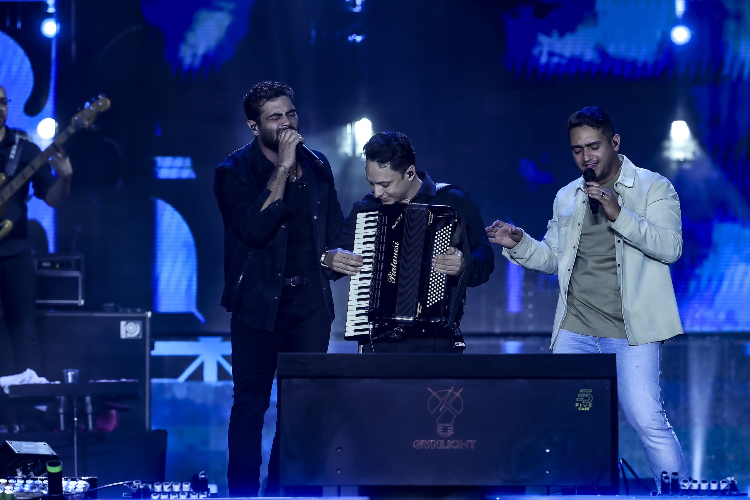 📸 Foto: Pedro Paulo Diaz / TheNews2 | " "Dupla de São Paulo Canta Sucessos de Amor Henrique e Juliano Marcam Presente No Estádios Musicais