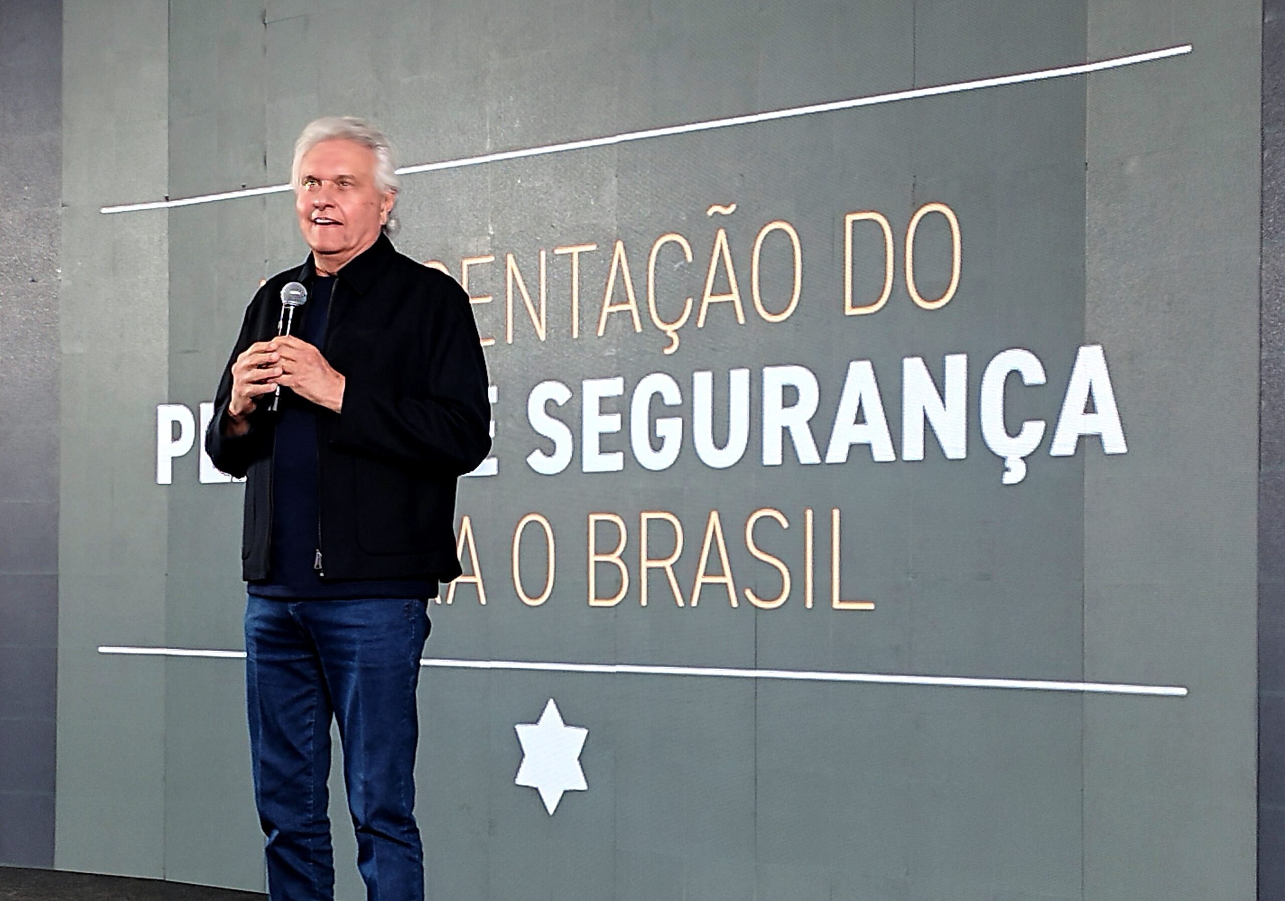 📸 Foto: Leandro Chemalle / TheNews2 | Ronaldo Caiado apresenta seu programa de s