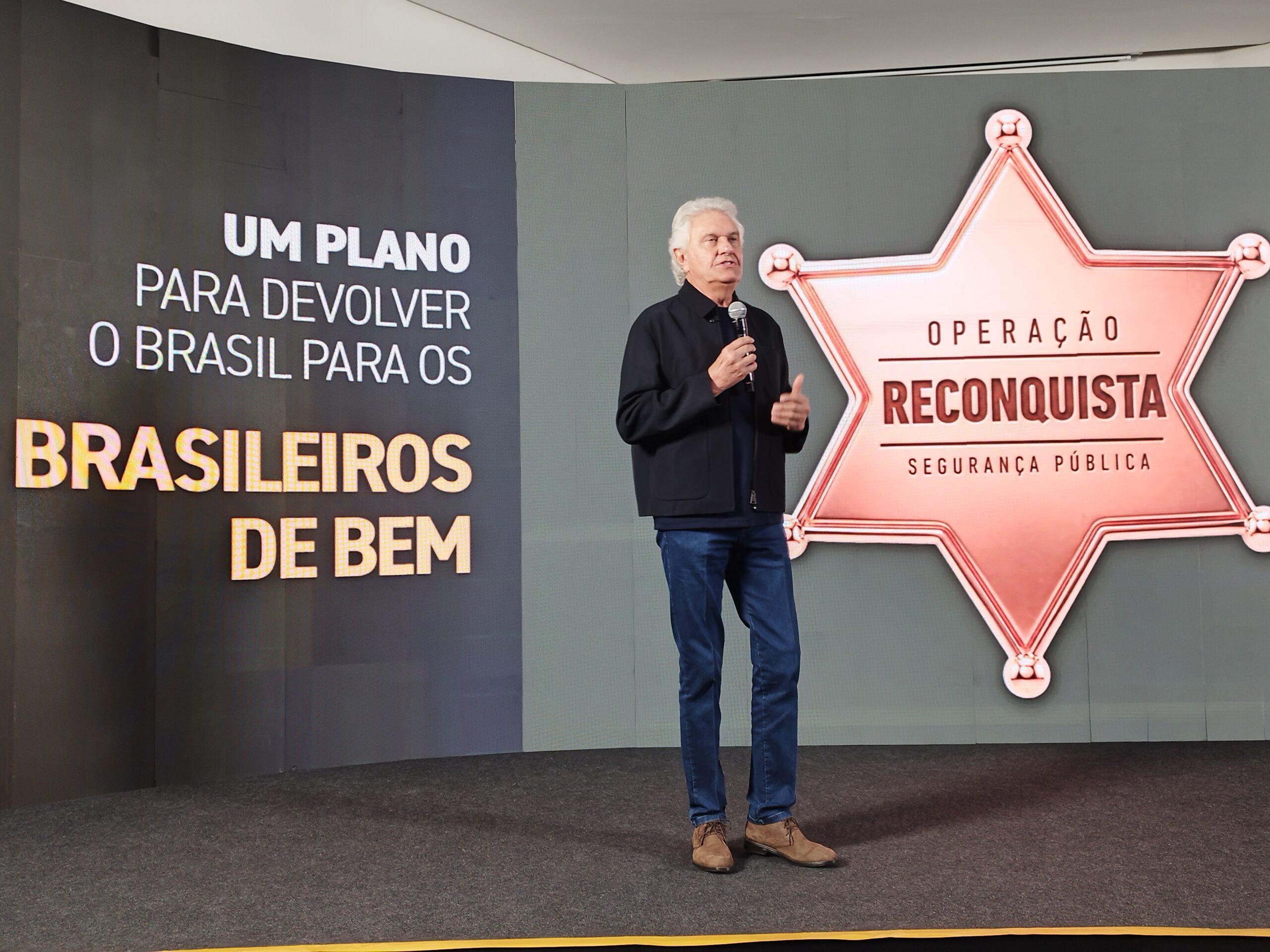 📸 Foto: Leandro Chemalle / TheNews2 | Ronaldo Caiado apresenta seu programa de s