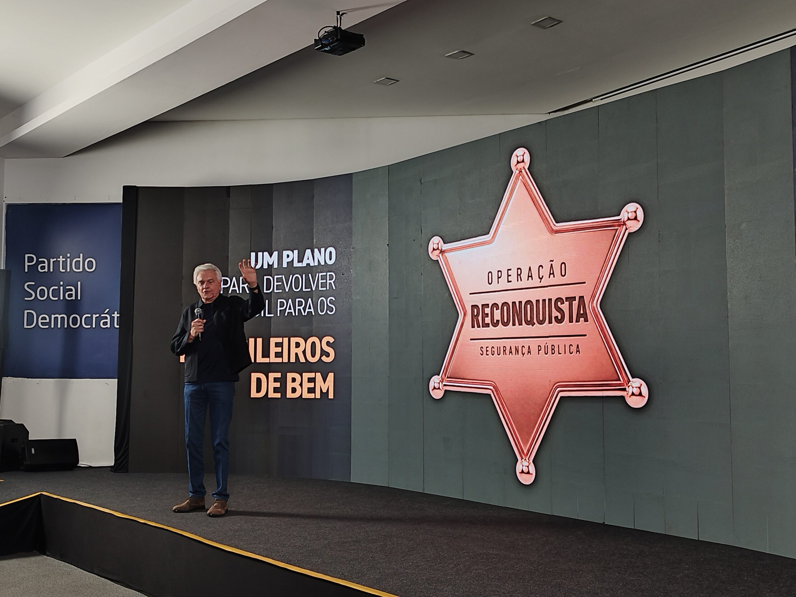 📸 Foto: Leandro Chemalle / TheNews2 | Ronaldo Caiado apresenta seu programa de s