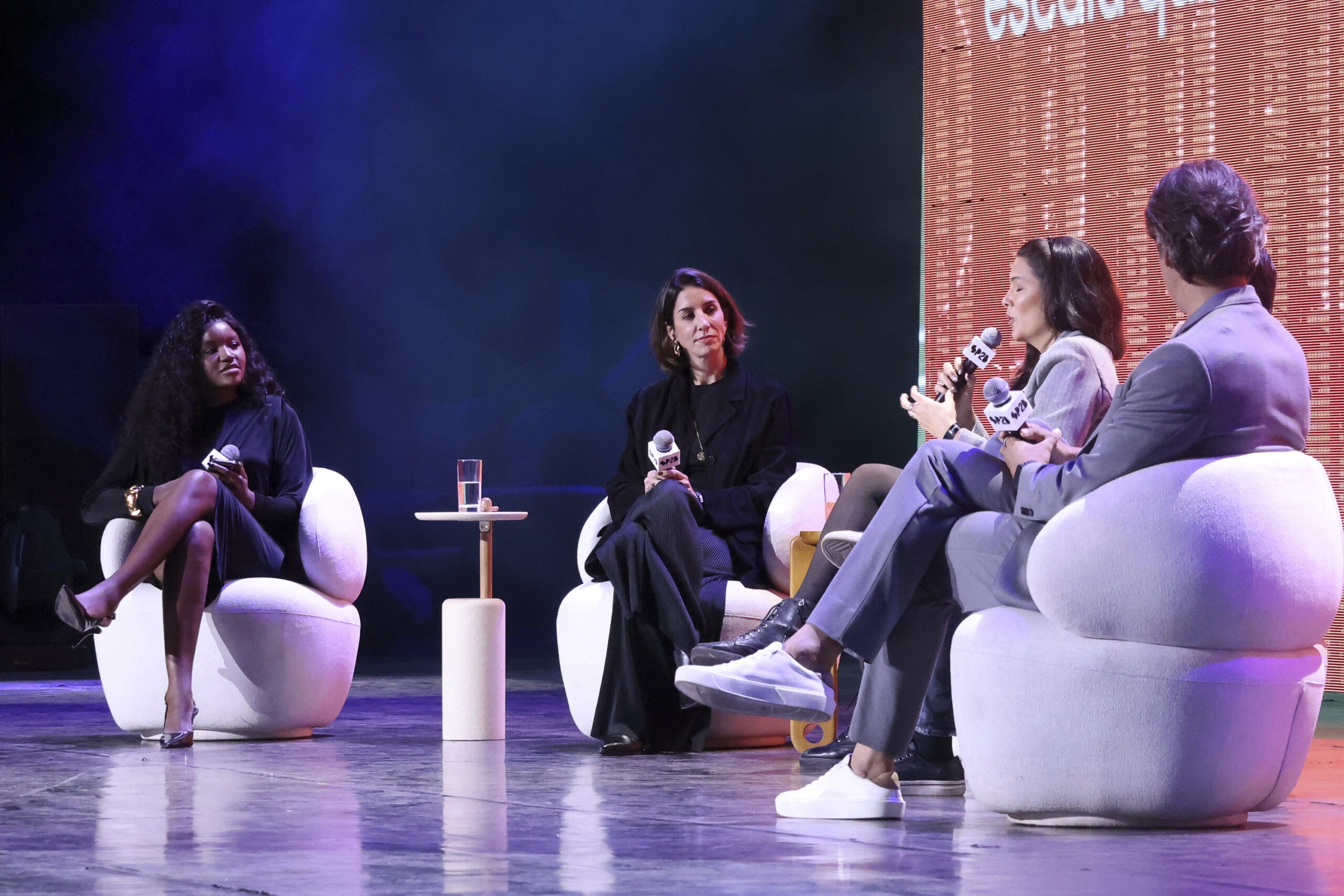 📸 Foto: Leco Viana / TheNews2 | SUMMIT GLOBO DEBATE A INFLUÊNCIA DAS EXPERiÊNCIAS SIMULTÂNEAS NA CULTURA