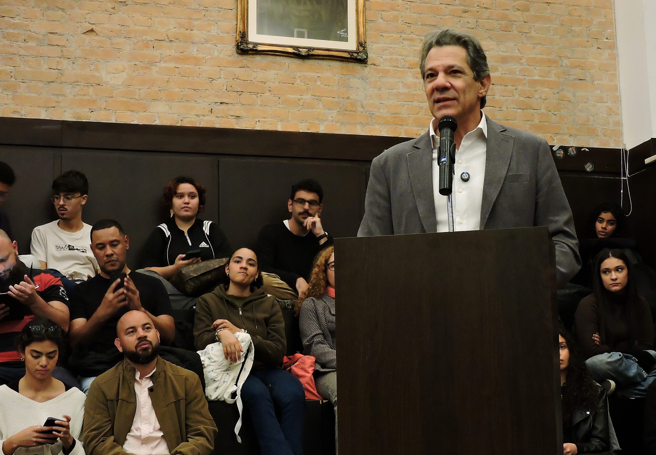 📸 Foto: Leandro Chemalle / TheNews2 | Fernando Haddad realiza aula magna na Faculdade de Direito da USP e destaca debate sobre capitalismo contemporâneo