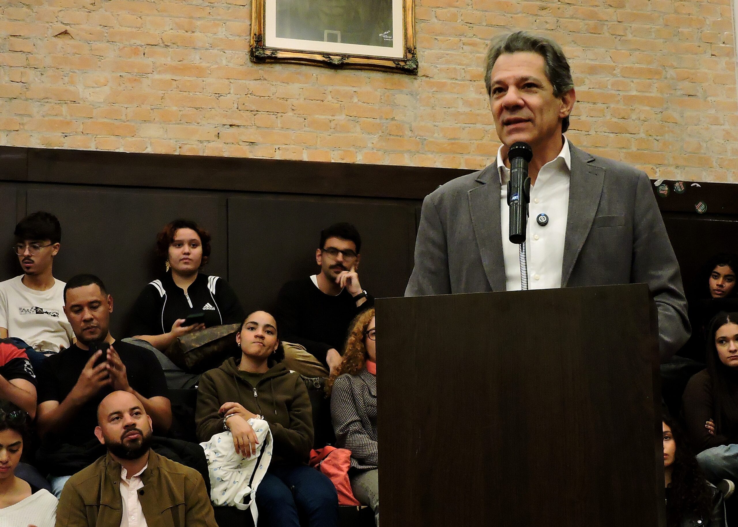 📸 Foto: Leandro Chemalle / TheNews2 | Fernando Haddad realiza aula magna na Faculdade de Direito da USP e destaca debate sobre capitalismo contemporâneo