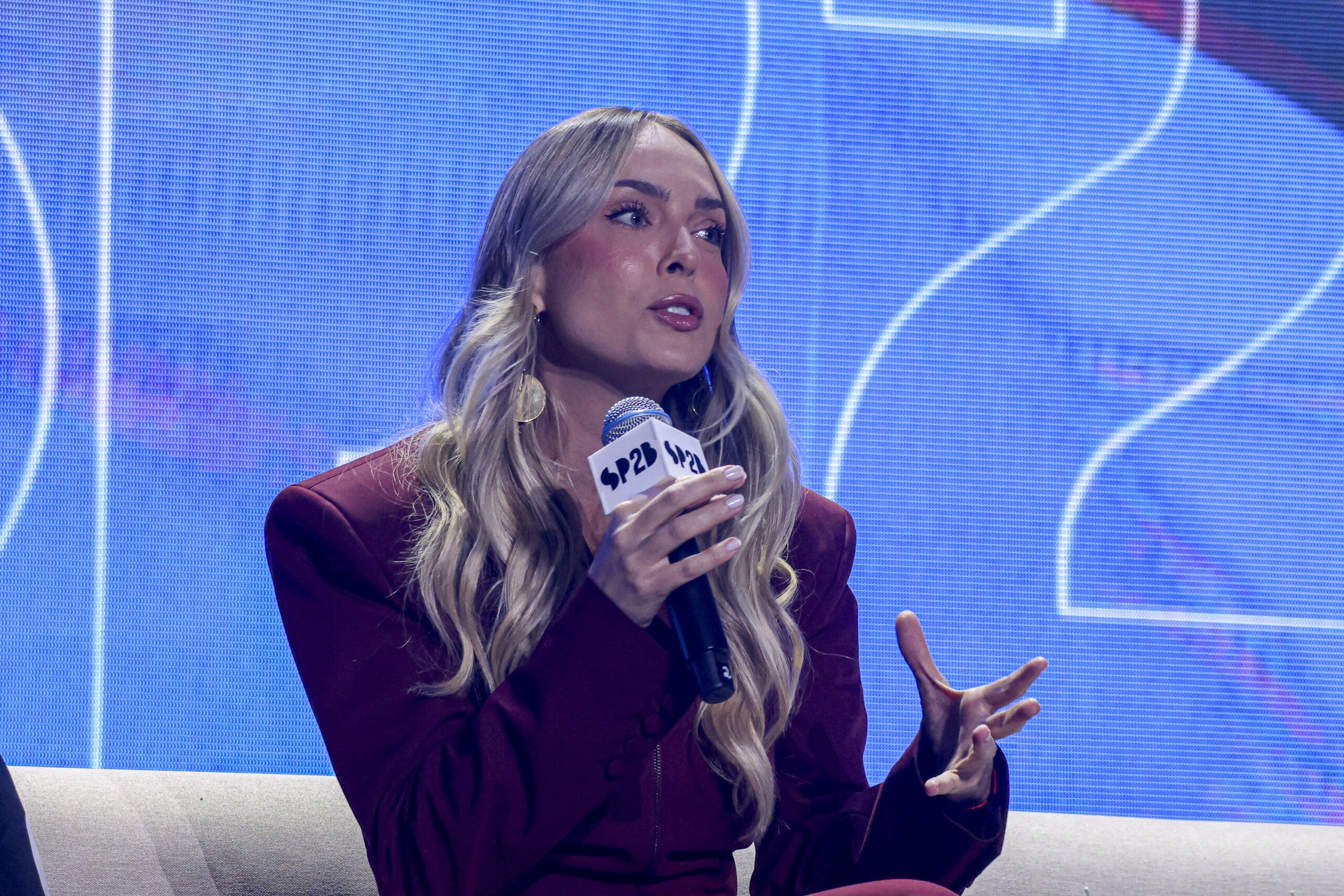 📸 Foto: Leco Viana / TheNews2 | Manu Gavassi, Monique Evelle e Tata Estaniecki debatem branding e negócios no SP2B