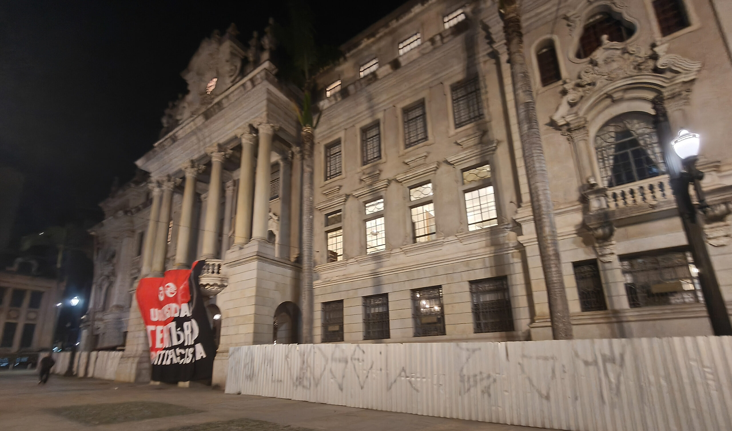 SÃO PAULO (SP), 13/08/2026 – POLÍTICA/MANIFESTAÇÃO – A União Nacional dos Estudantes (UNE), a União Estadual dos Estudantes (UEE) e o Centro Acadêmico XI de Agosto realizam, nesta quinta-feira (13), um ato contra o candidato à Presidência Renan Santos, no Largo São Francisco, região central de Sã... | Foto: Leco Viana / TheNews2