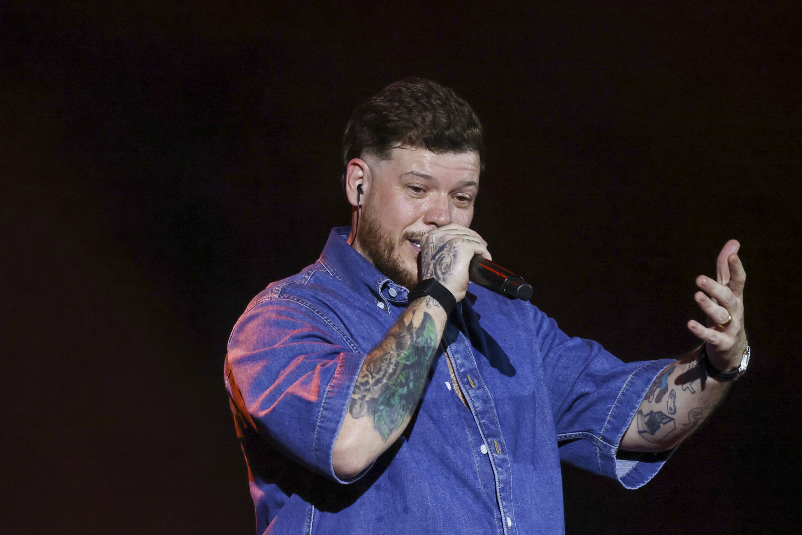 📸 Foto: Leco Viana / TheNews2 | Péricles e Ferrugem comandam noite de celebração do pagode com show especial no Centro de Tradições Nordestinas