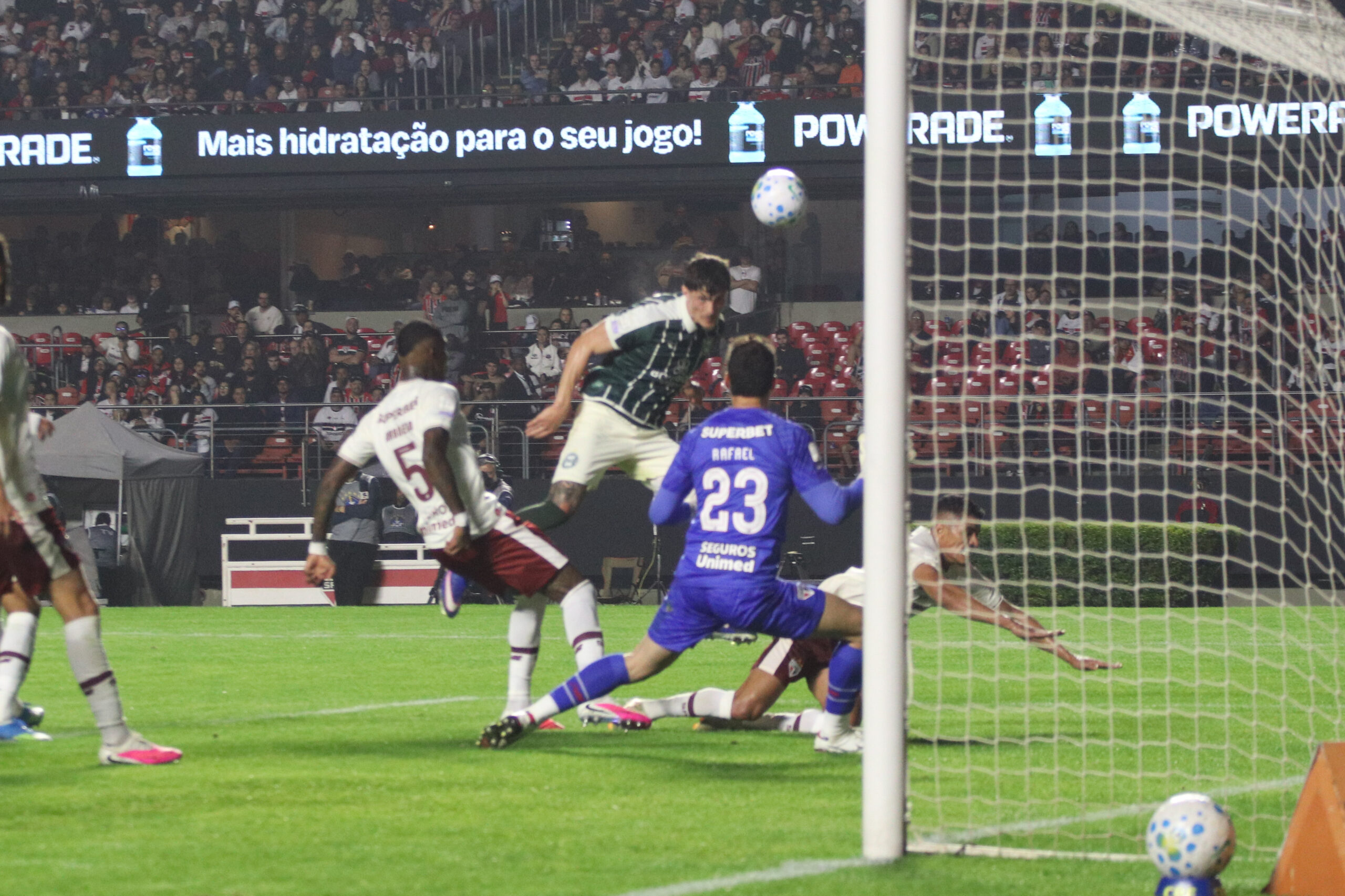 📸 Foto: Fabricio Bomjardim / TheNews2 | São Paulo recebe o Coritiba no Morumbis em duelo decisivo pela vigésima terceira rodada do Brasileirão