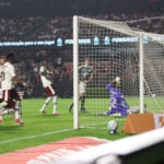 SAO PAULO (SP) 15/08/2026 - FUTEBOL/SAO PAULO VS CORITIBA - Thiago marca gol do coxa durante Partida entre São Paulo e Coritiba válida pela rodada 23