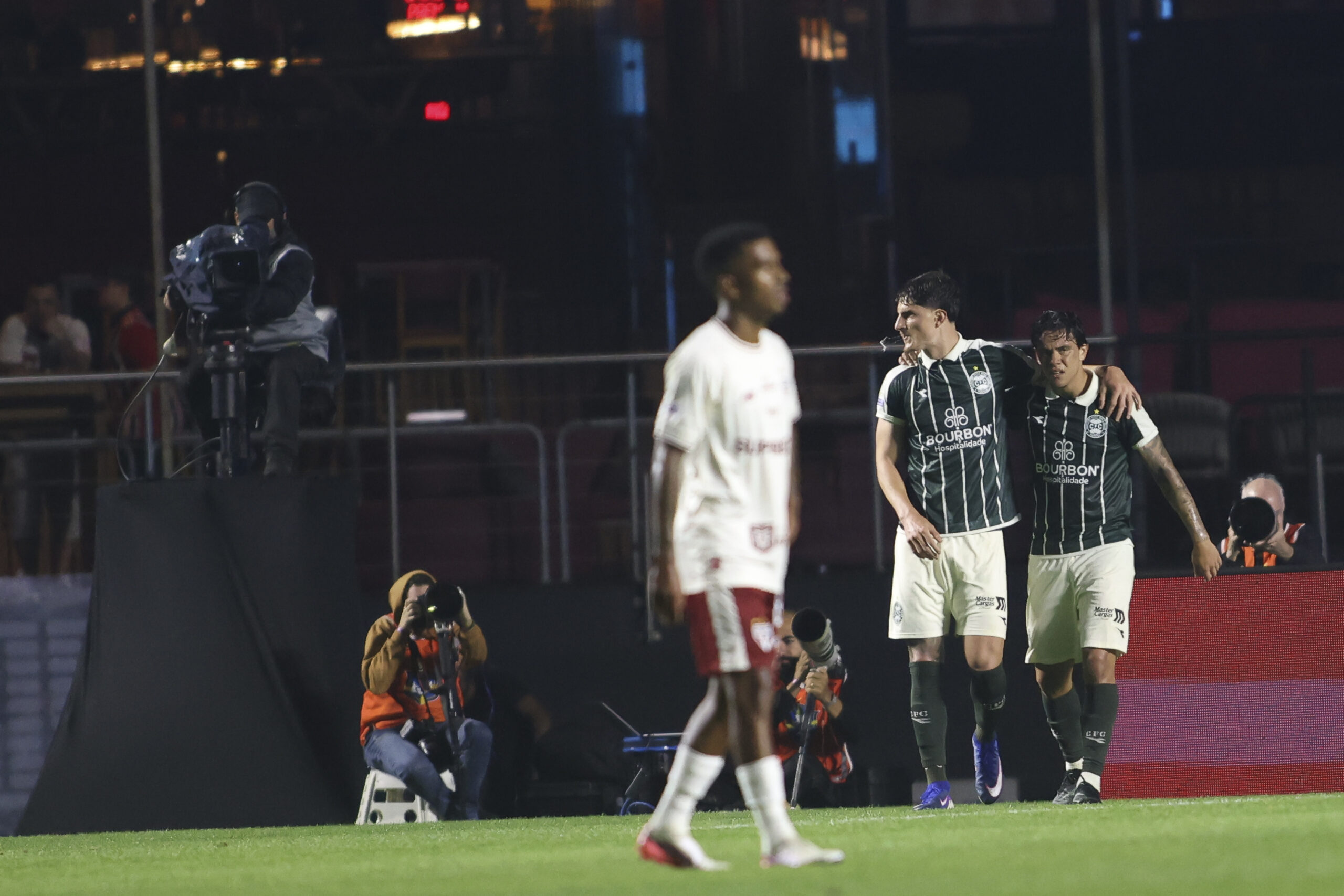 📸 Foto: Leco Viana / TheNews2 | São Paulo e Coritiba duelam no Morumbis em confronto decisivo pela vigésima terceira rodada do Brasileirão 2026