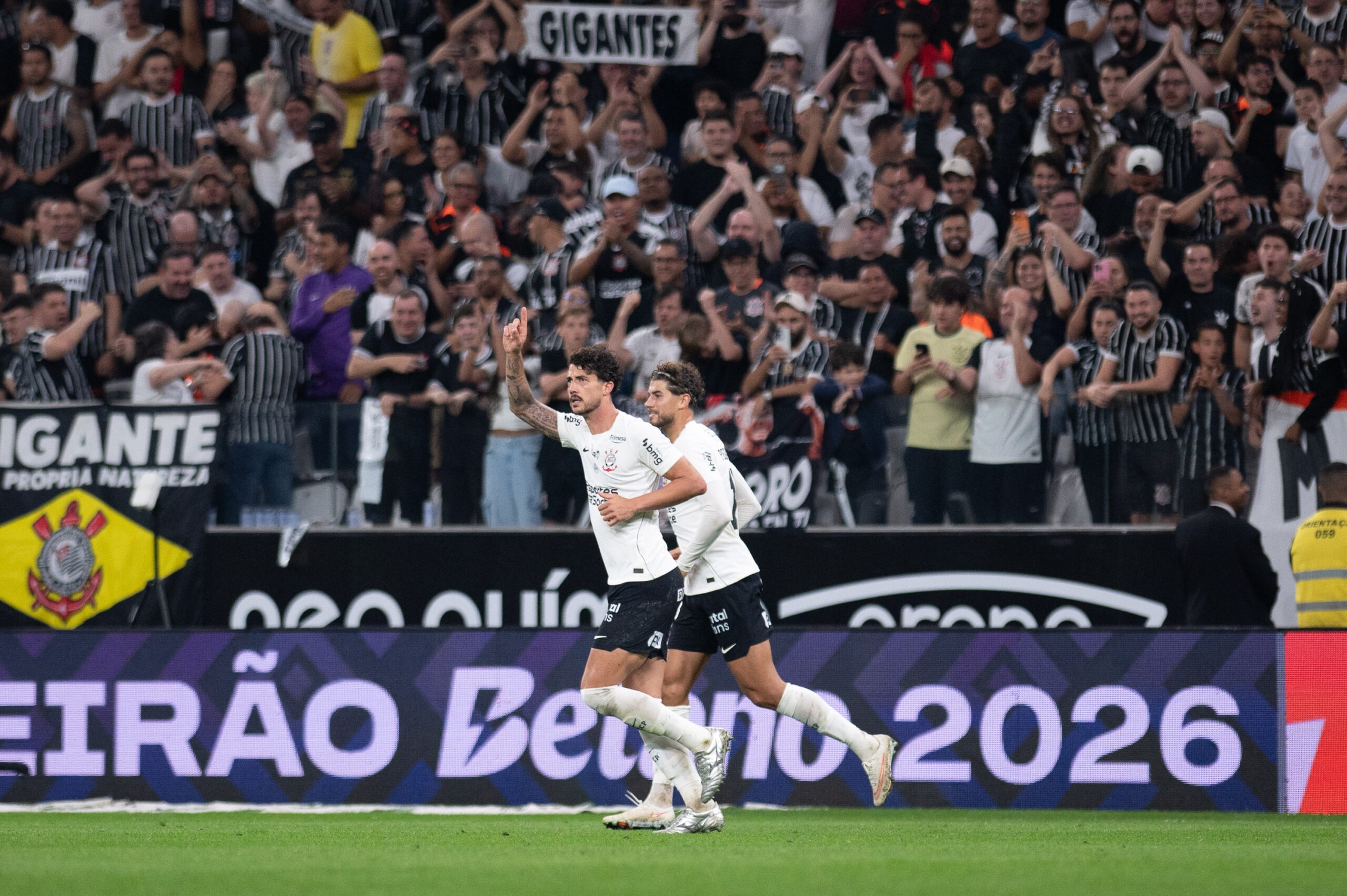 📸 Foto: Ronaldo Barreto / TheNews2 | Corinthians e Cruzeiro duelam na Neo Química Arena em confronto decisivo pelo Campeonato Brasileiro