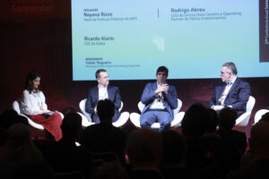 Infraestrutura para a Era da Inteligência Artificial é Debateda na 27ª Conferência Anual do Santander