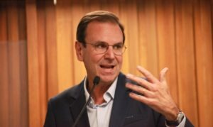 Em debate na Firjan, Eduardo Paes apresenta propostas para recuperação econômica e fiscal do Rio