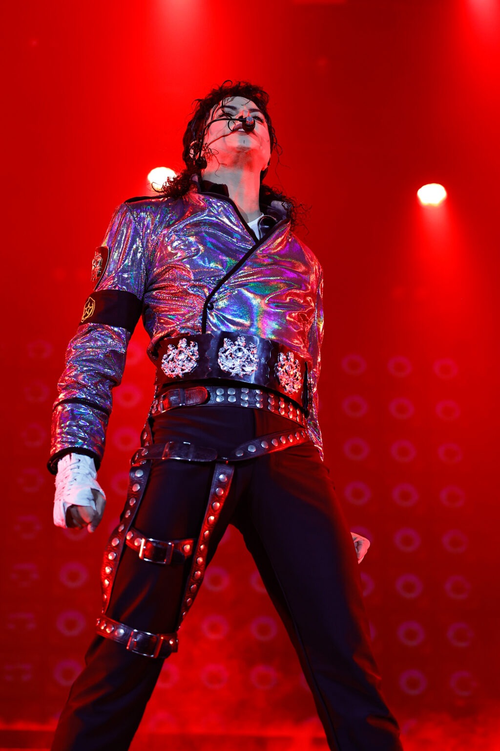 Rodrigo Teaser celebra legado de Michael Jackson com megaespetáculo tributo em São Paulo