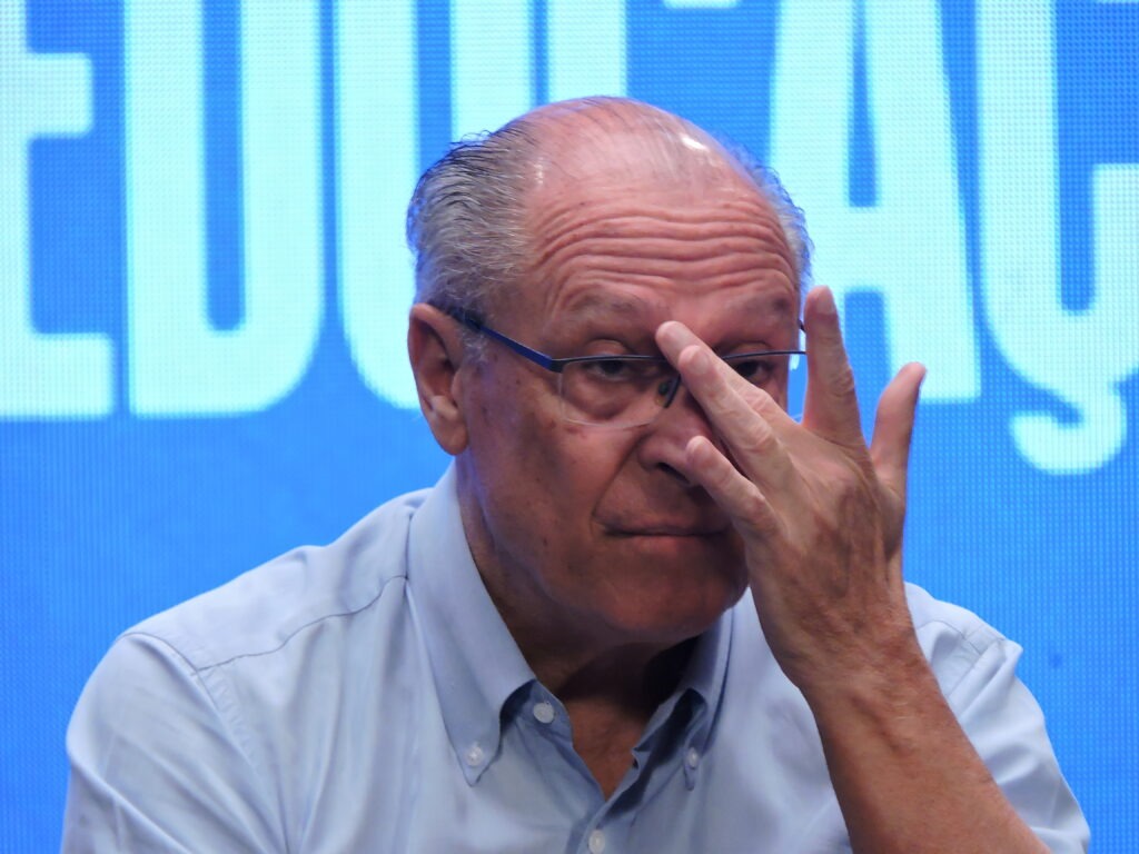 Fernando Haddad apresenta plano estratégico de educação com foco em tempo integral e valorização docente