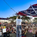 Cantor Nattan mobiliza multidão no Palco Camping da Festa do Peão de Barretos