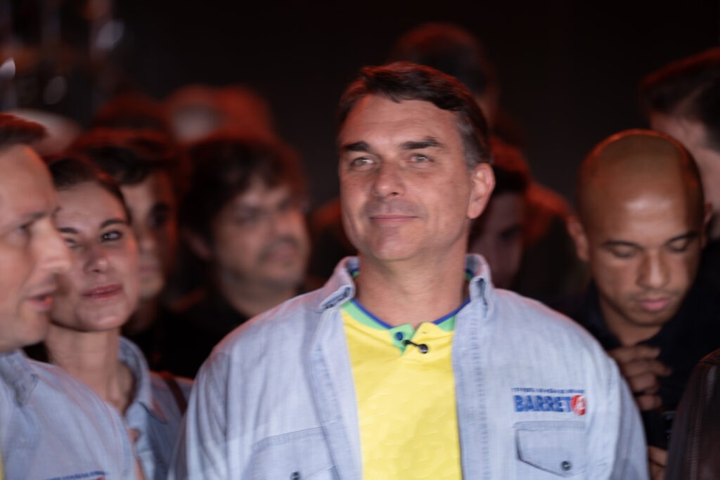Em Barretos, Flávio Bolsonaro mobiliza o agronegócio e consolida sua pré-candidatura à Presidência da República