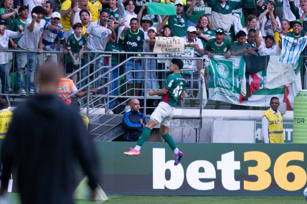 Palmeiras e Vasco da Gama medem forças em São Paulo em confronto decisivo pelo Campeonato Brasileiro
