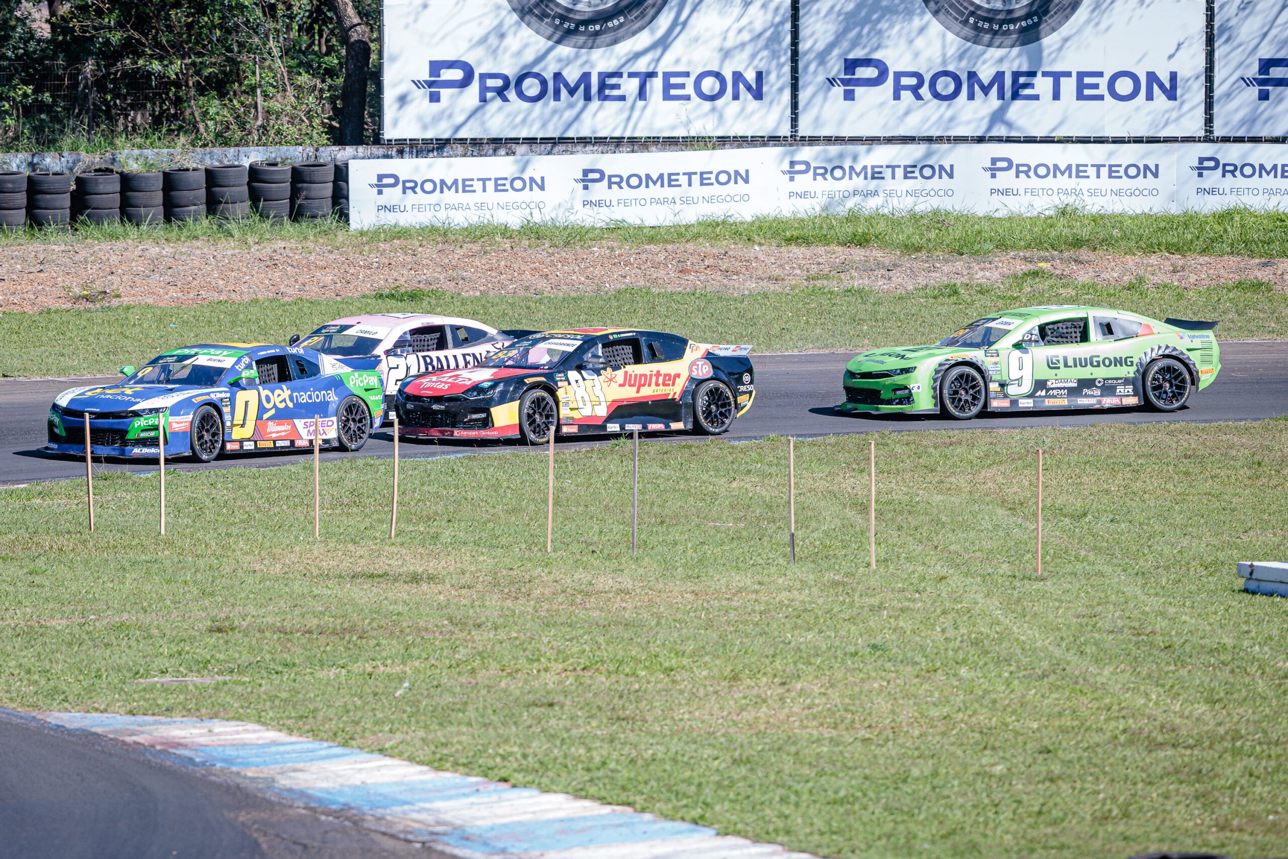 📸 Foto: PHD PRESS / TheNews2 | NASCAR Brasil Series Consolida Expansão Internacional com Disputa Acirrada no Autódromo de Londrina