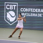 Jennifer Dourado supera italiana Giulia Monteleone e avança no ITF W35 de Barueri