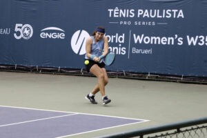Russa Alisia Danilova supera brasileira Catarina Melleiro na estreia do ITF W35 de Barueri