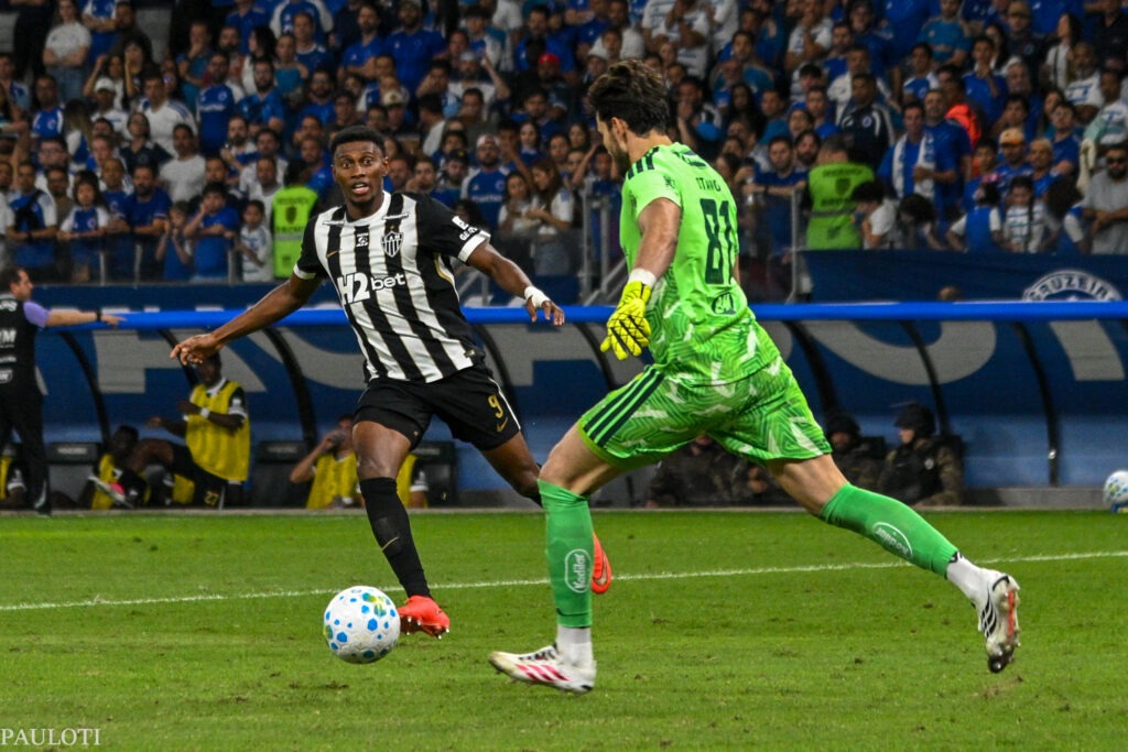 Cruzeiro e Atlético Mineiro reeditam rivalidade histórica no Mineirão em decisão crucial pela Copa do Brasil
