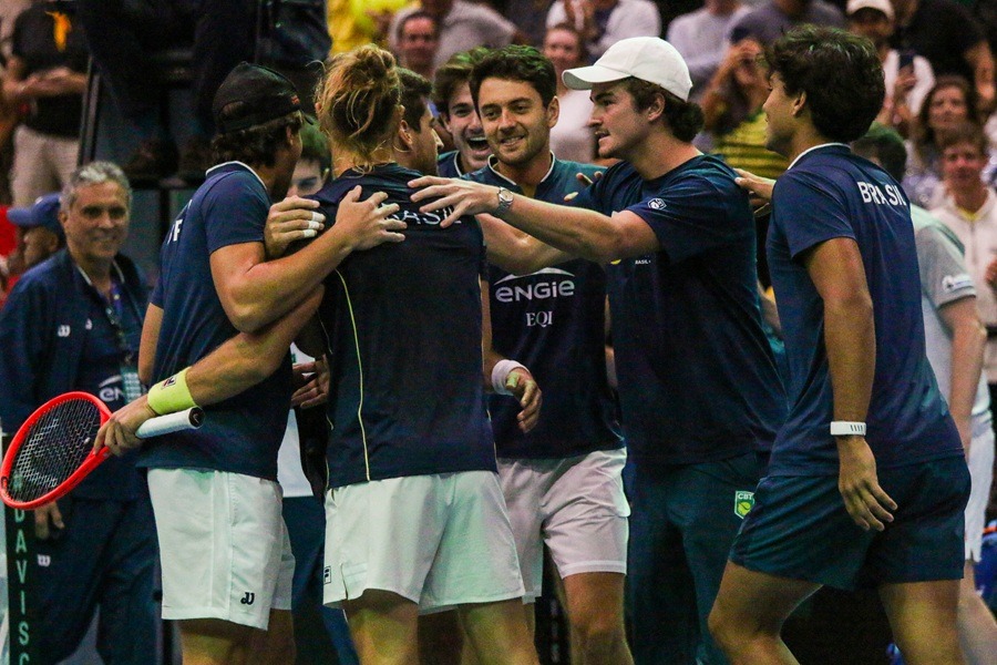 Brasil vence Suíça por 3 a 0 e retorna à elite da Copa Davis