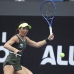 Eva Lys (GER) vence Gabriela Cé (BRA), pela primeira rodada do SP Open 2026, no Parque Villa-Lobos em São Paulo